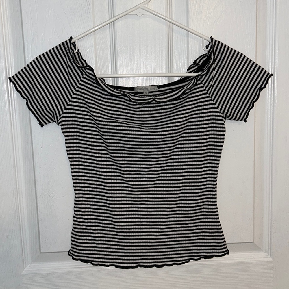 Charlotte Russe Off-the-shoulder Crop Top